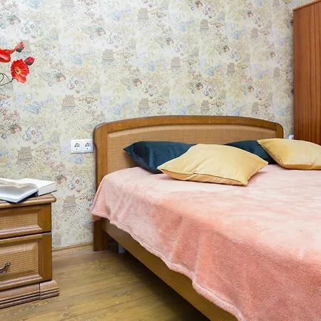 On Partyzanskiy 109 Apartment *